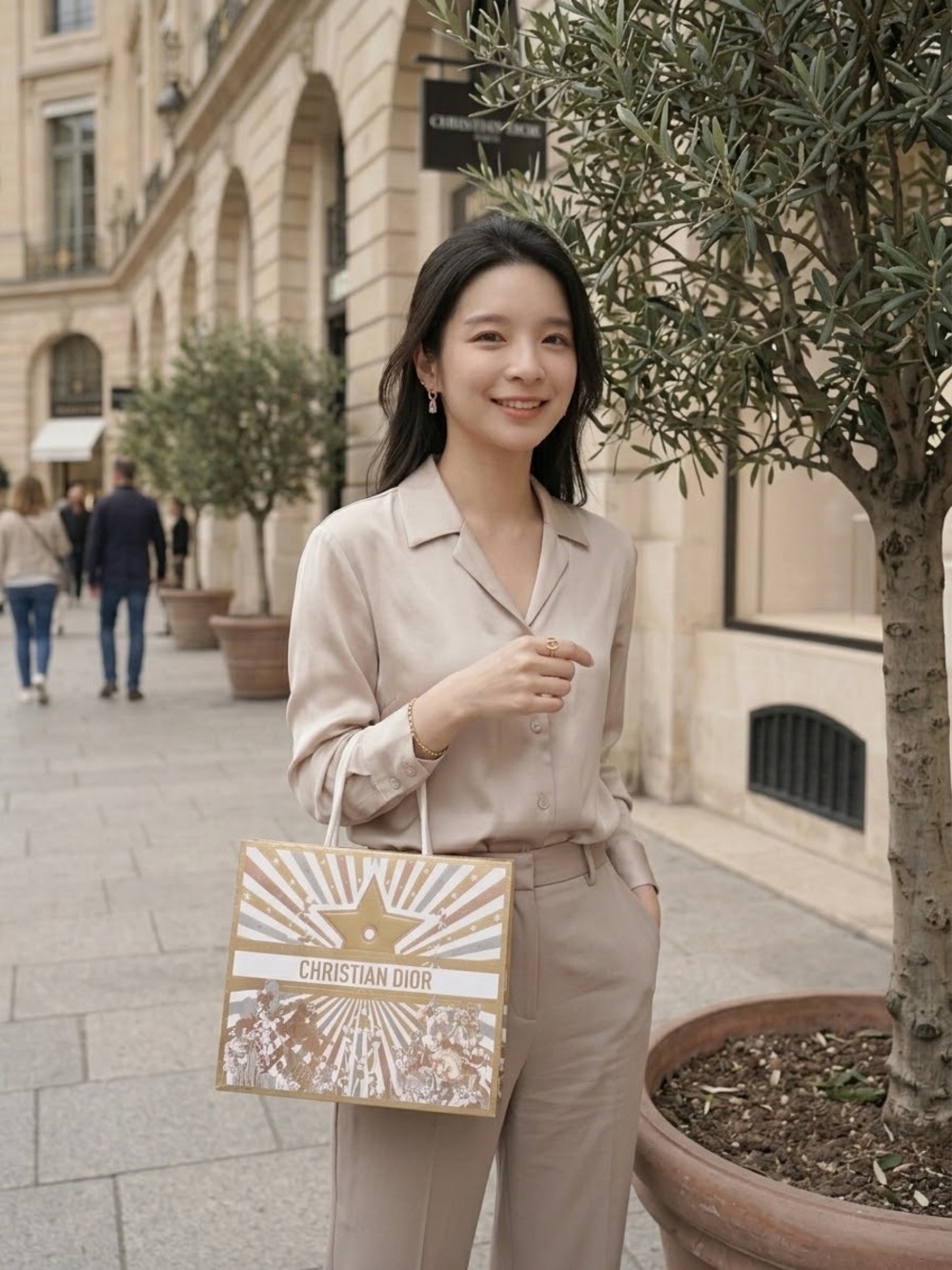 [Limited Edition] Christian Dior Gold, White & Rose Bag